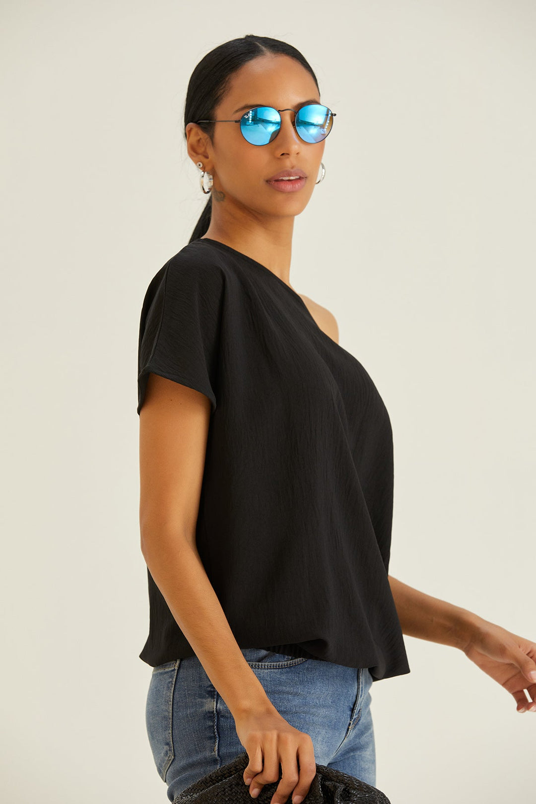 Off Shoulder Oversize Top in Black - jqwholesale.com