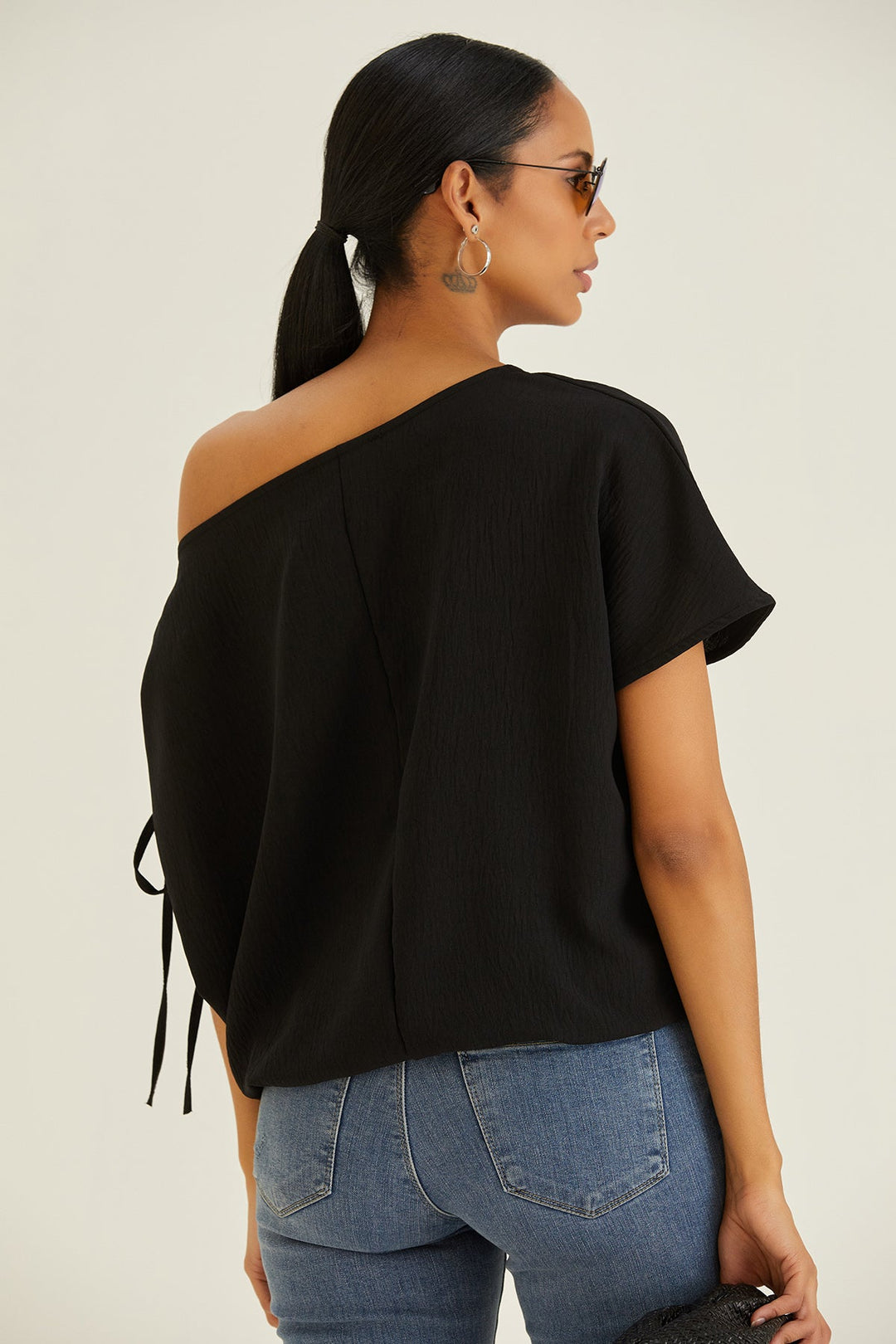 Off Shoulder Oversize Top in Black - jqwholesale.com