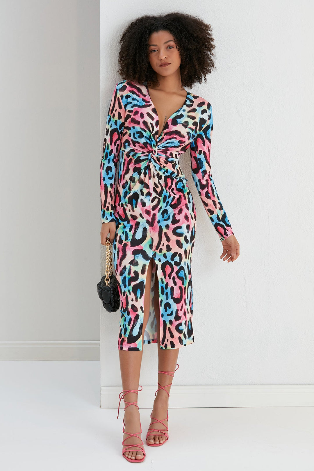 Long Sleeve Twist Midi dress in Leopard print - jqwholesale.com