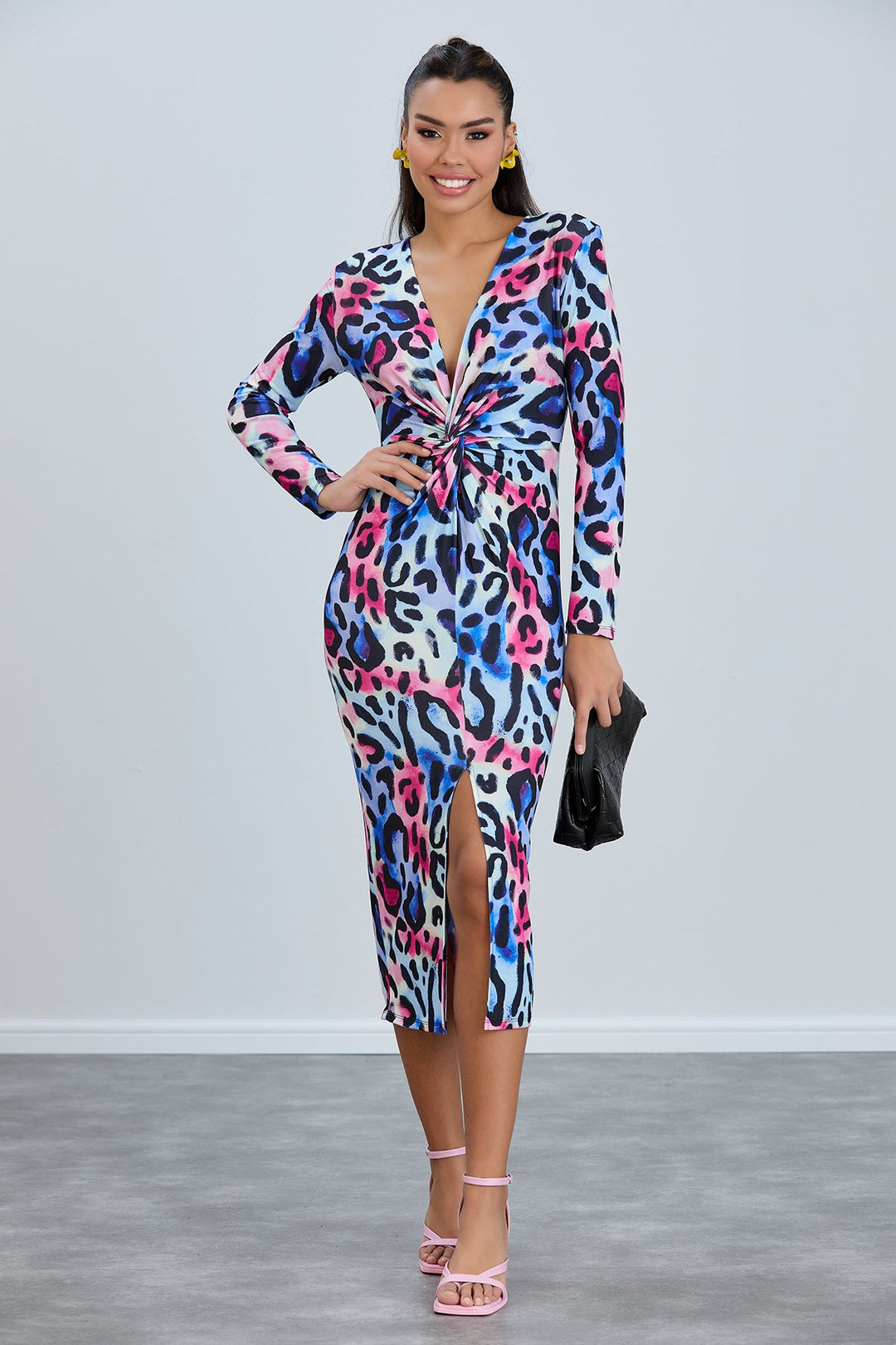 Long Sleeve Twist Midi dress in Leopard print - jqwholesale.com