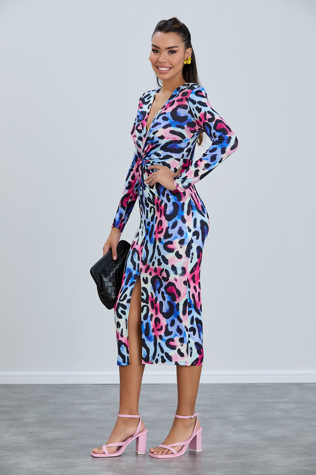 Long Sleeve Twist Midi dress in Leopard print - jqwholesale.com